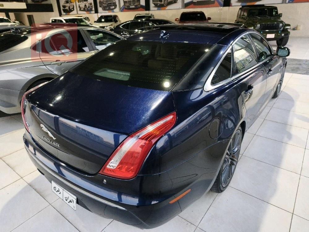 جاكوار XJ